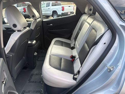 Used 2017 Chevrolet Bolt Premier w/ Driver Confidence II Package image 24