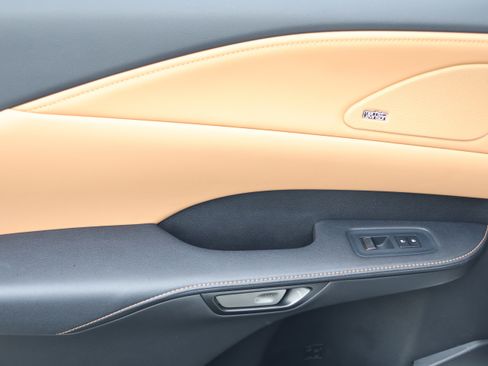 Used 2025 Lexus RX 350 image 36