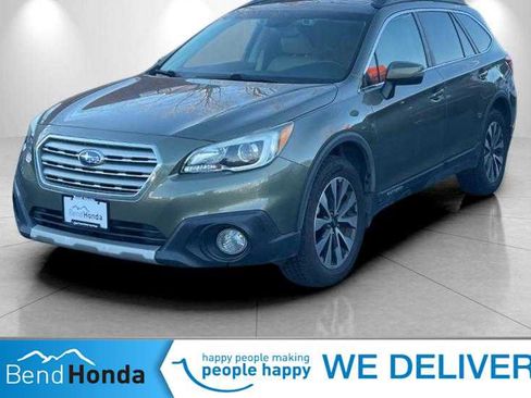 Used 2016 Subaru Outback 3.6R Limited image 1