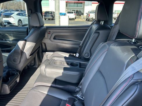 Used 2025 Honda Odyssey Sport-L image 15