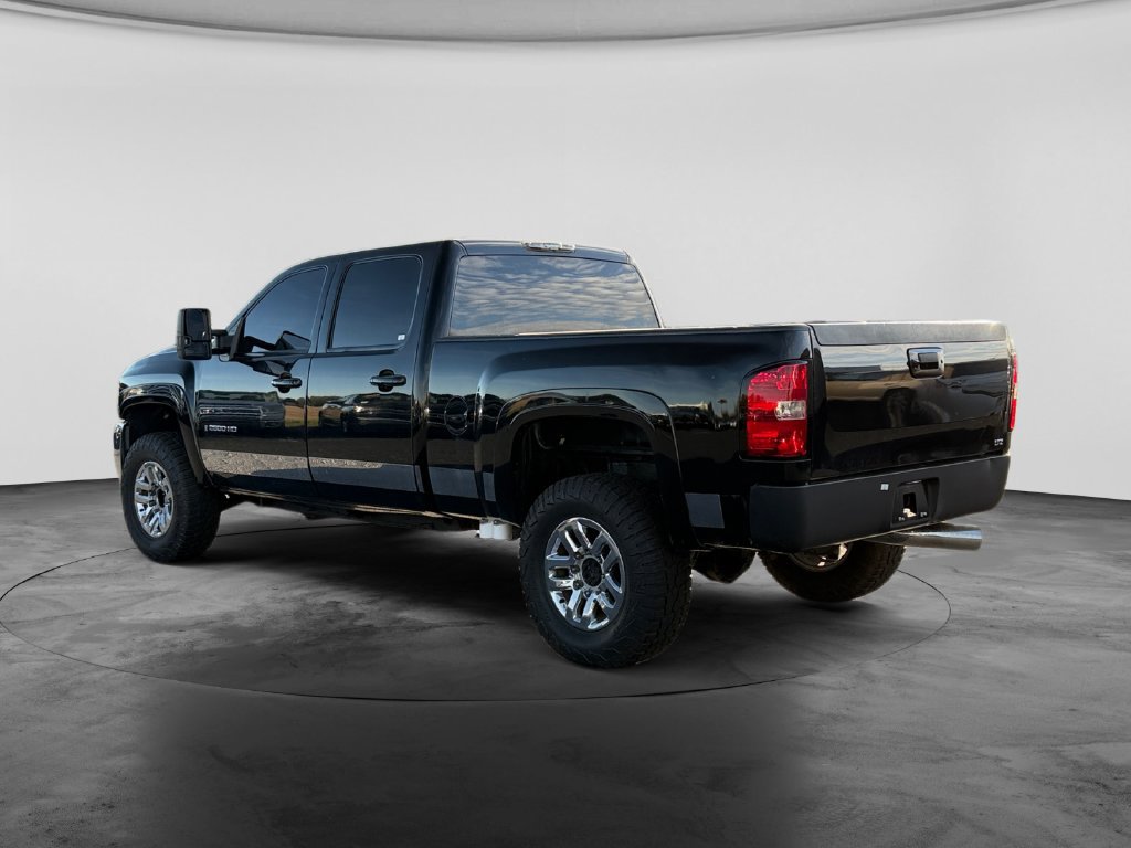 Used 2008 Chevrolet Silverado 2500 LTZ w/ Safety Package AWD/4WD image 7