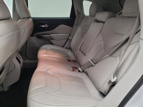 Used 2020 Jeep Cherokee Limited FWD image 18