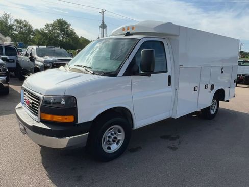 New 2025 GMC Savana 3500 w/ Power Convenience Package image 36