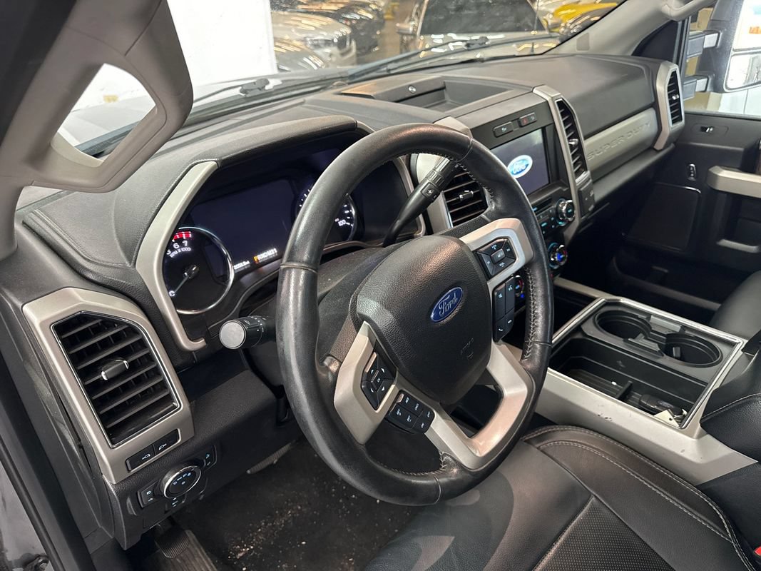 Used 2019 Ford F250 Lariat w/ Lariat Value Package AWD/4WD image 8