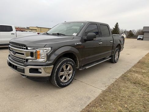 Used 2018 Ford F150 XLT w/ Equipment Group 302A Luxury image 3