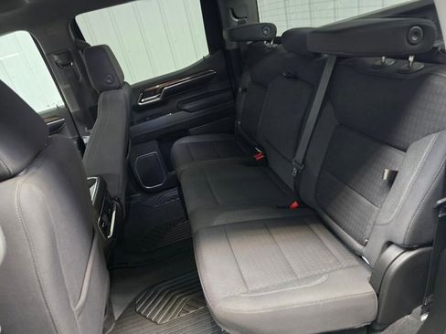 Used 2023 GMC Sierra 1500 Elevation image 18