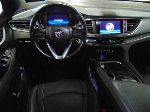 Used 2024 Buick Enclave Premium FWD image 12