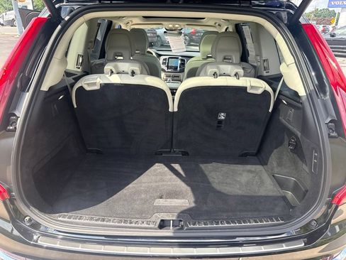 Certified 2024 Volvo XC90 T8 Ultimate w/ Protection Package Premier AWD/4WD image 37