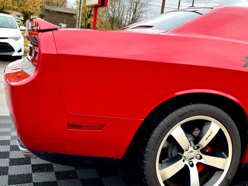 Used 2012 Dodge Challenger SRT8 w/ Premium Sound Group image 14
