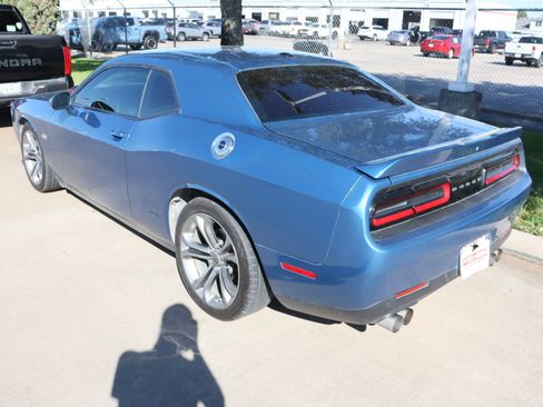 Used 2020 Dodge Challenger R/T image 5