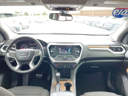 Used 2019 GMC Acadia SLE FWD image 19