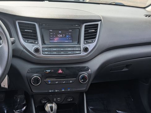 Used 2017 Hyundai Tucson SE w/ SE Popular Package 02 AWD/4WD image 15