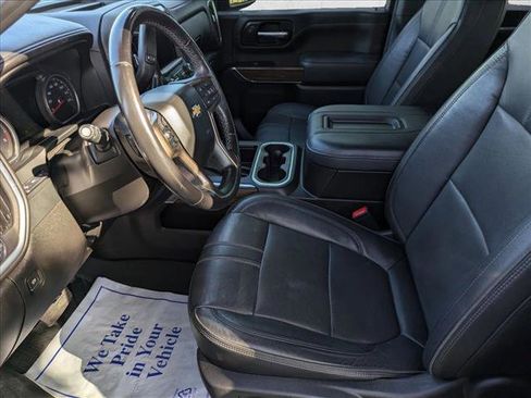 Used 2022 Chevrolet Silverado 2500 High Country w/ Z71 Off-Road Package image 16