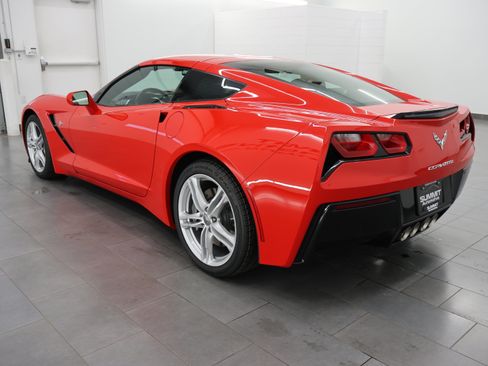 Used 2017 Chevrolet Corvette Stingray Coupe w/ 1LT RWD image 6