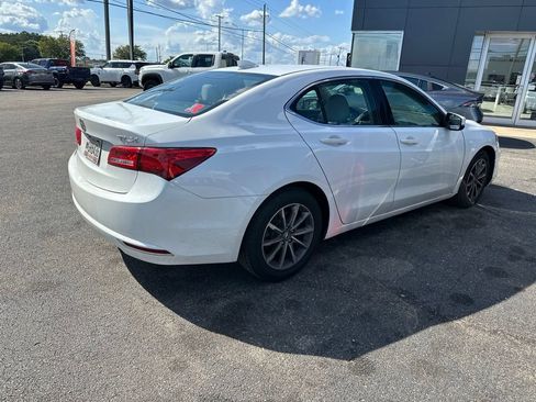 Used 2018 Acura TLX w/ Technology Package FWD image 3