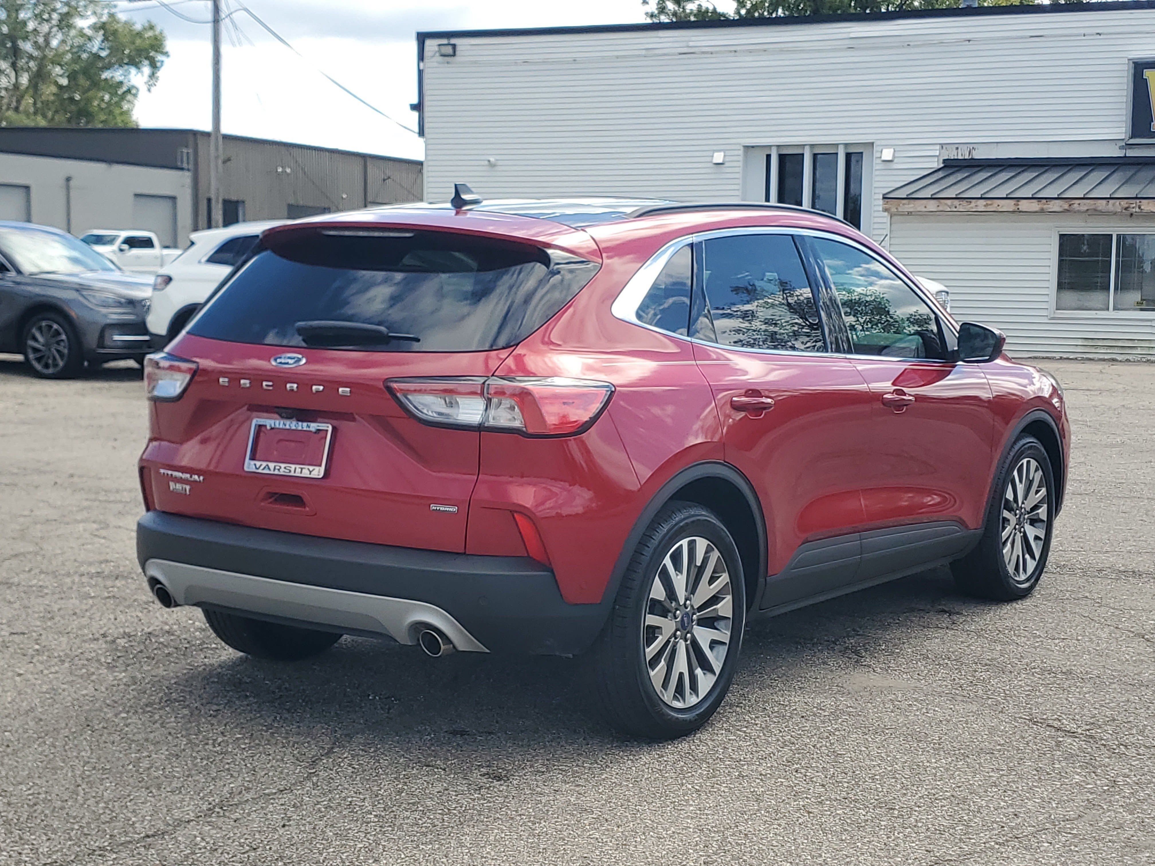 Used 2021 Ford Escape Titanium FWD image 6