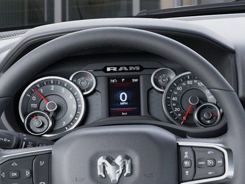 New 2026 RAM 1500 4x4 Crew Cab image 17