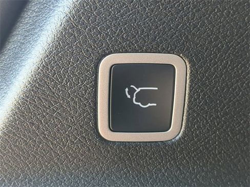 New 2026 Chrysler Pacifica Limited w/ S Appearance Package image 15