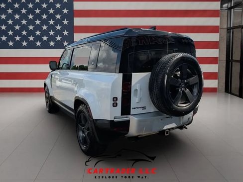 Used 2021 Land Rover Defender 110 SE AWD/4WD image 5