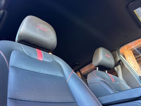 Certified 2024 Chevrolet Trax RS FWD image 19