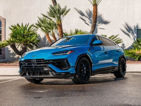 Used 2023 Lamborghini Urus Performante AWD/4WD image 15