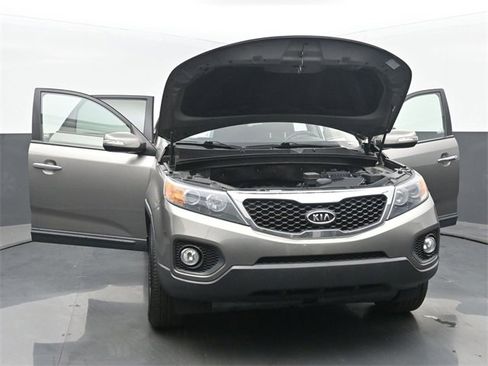 Used 2013 Kia Sorento LX w/ Convenience Pkg image 54