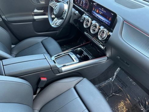 Used 2025 Mercedes-Benz GLA 250 image 17