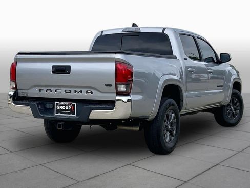 Used 2021 Toyota Tacoma SR5 RWD image 13