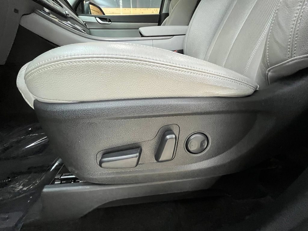 Used 2022 Hyundai Palisade SEL w/ Premium Package AWD/4WD image 42