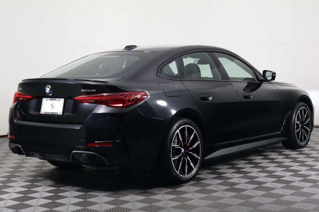 New 2026 BMW i4 eDrive40 w/ M Sport Package RWD image 2