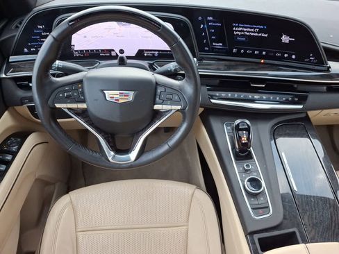 Used 2024 Cadillac Escalade Premium Luxury image 27