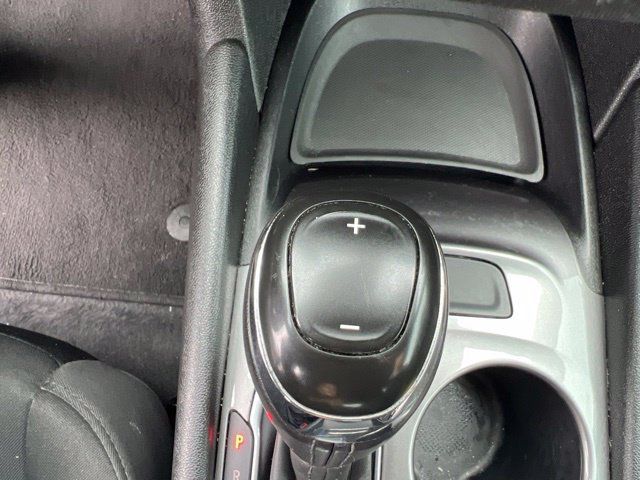 Used 2020 Chevrolet Malibu RS FWD image 23