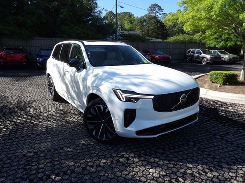 New 2026 Volvo XC90 T8 Ultra w/ Lounge Package AWD/4WD image 1