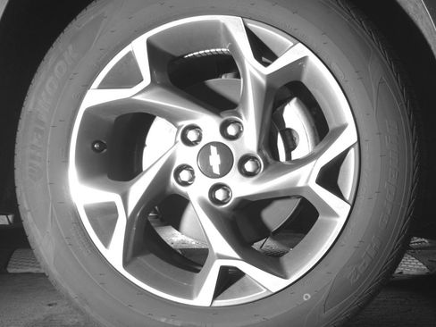 Used 2025 Chevrolet Trax LT image 13