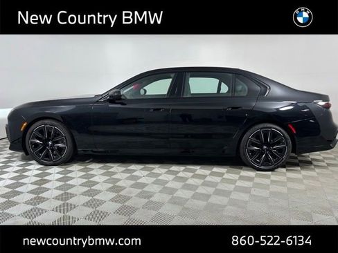 Used 2024 BMW 760i xDrive w/ Executive Package AWD/4WD image 4
