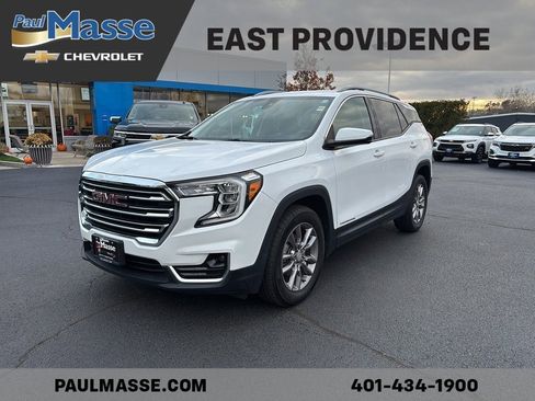 Certified 2022 GMC Terrain SLT image 1