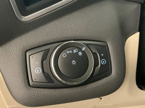 Used 2013 Ford C-MAX SE image 24