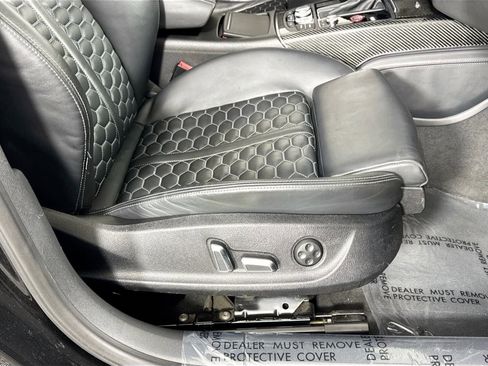 Used 2016 Audi RS 7 Prestige w/ Driver Assistance Package image 39