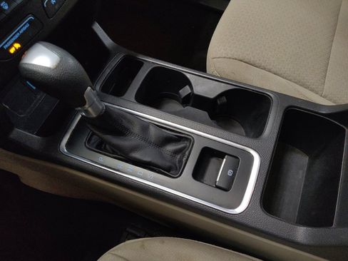 Used 2017 Ford Escape SE w/ SE Cold Weather Package FWD image 26