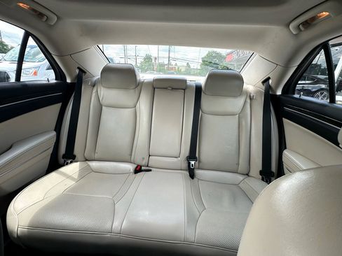 Used 2016 Chrysler 300 C image 21