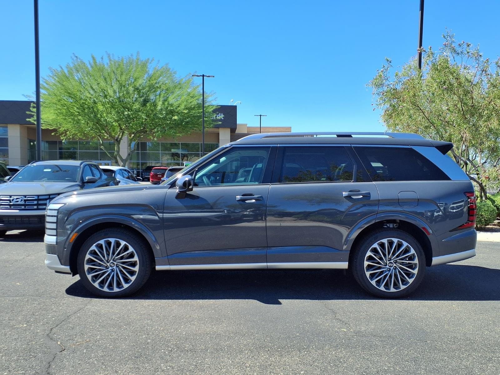New 2026 Hyundai Palisade Limited FWD image 3