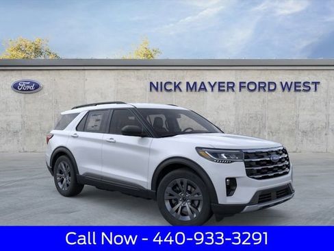 New 2026 Ford Explorer Active w/ Active Comfort Package AWD/4WD image 8