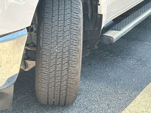 Used 2024 RAM 1500 Big Horn RWD image 25