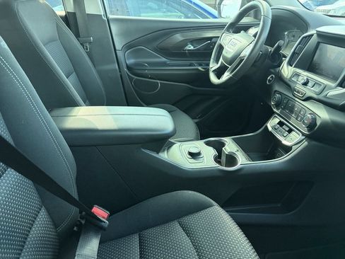 Used 2023 GMC Terrain SLE FWD image 12