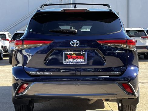 Used 2021 Toyota Highlander Limited image 5