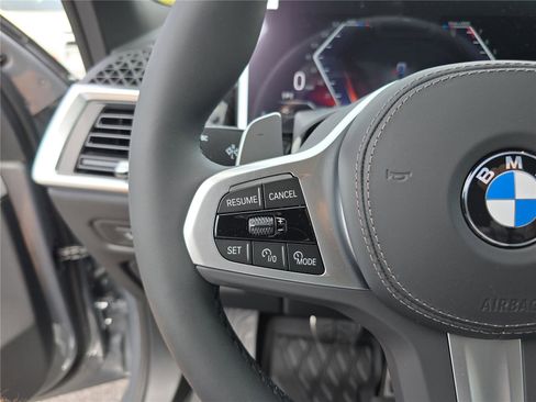 New 2026 BMW X5 xDrive40i w/ M Sport Package AWD/4WD image 34