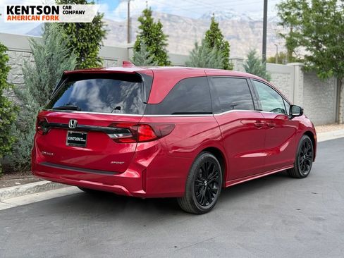 Used 2025 Honda Odyssey Sport-L image 8