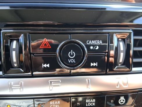New 2026 Nissan Pathfinder Platinum w/ Cargo Package AWD/4WD image 17