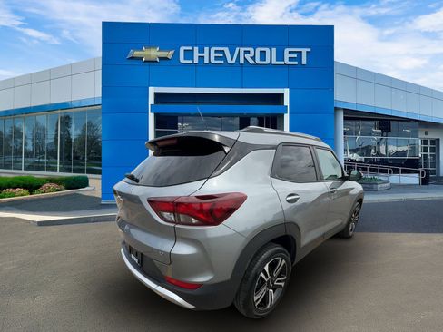 Certified 2024 Chevrolet TrailBlazer LT w/ Driver Confidence Package image 10