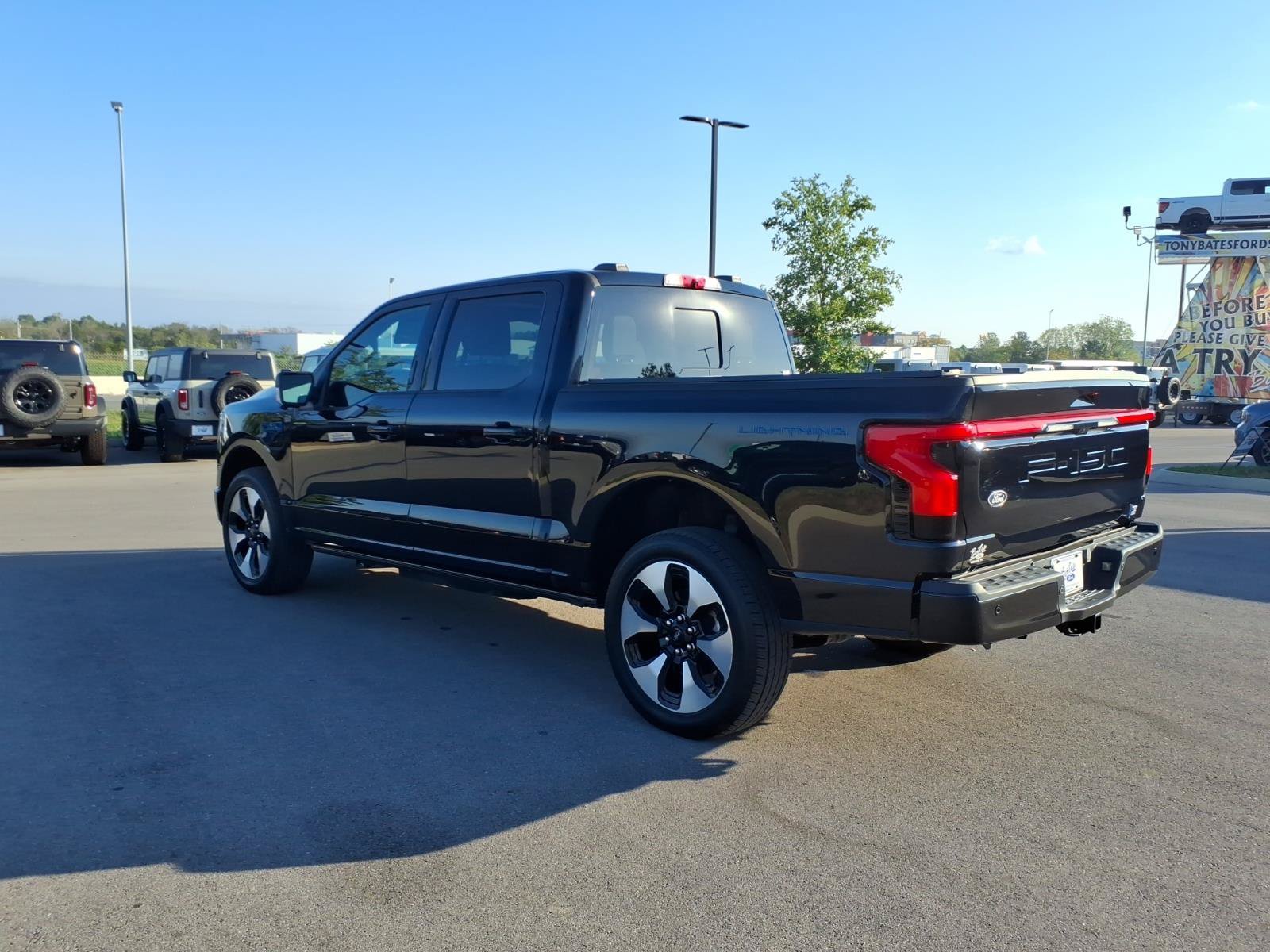Used 2024 Ford F150 Lightning Platinum AWD/4WD image 5